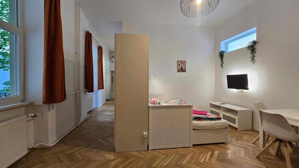 TV and multimedia, Living room, Dining area, wardrobe