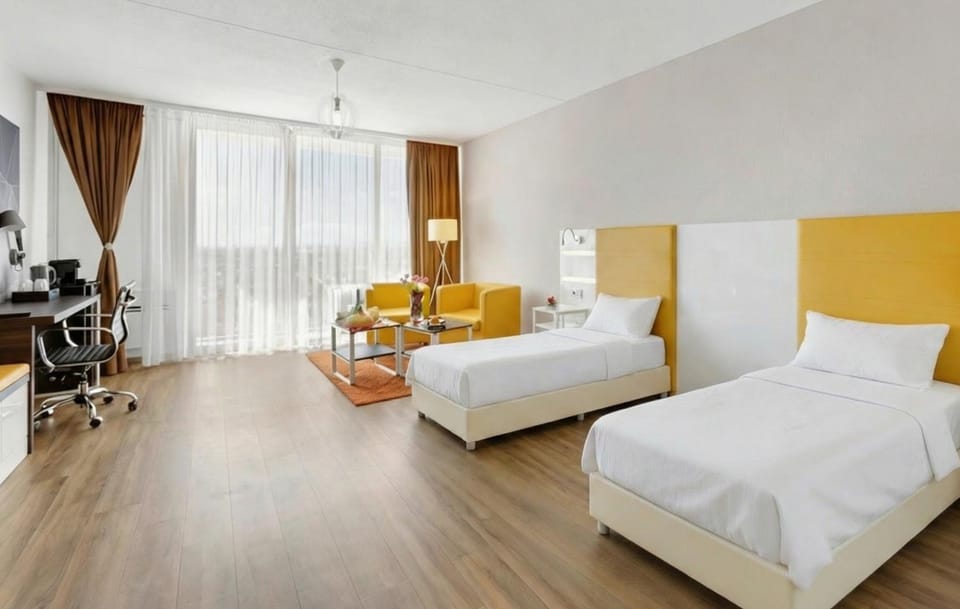 Bed, Living room, Photo of the whole room, Seating area, Bedroom