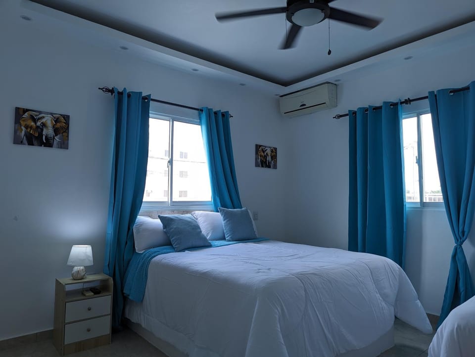 Bed, Bedroom, air conditioner