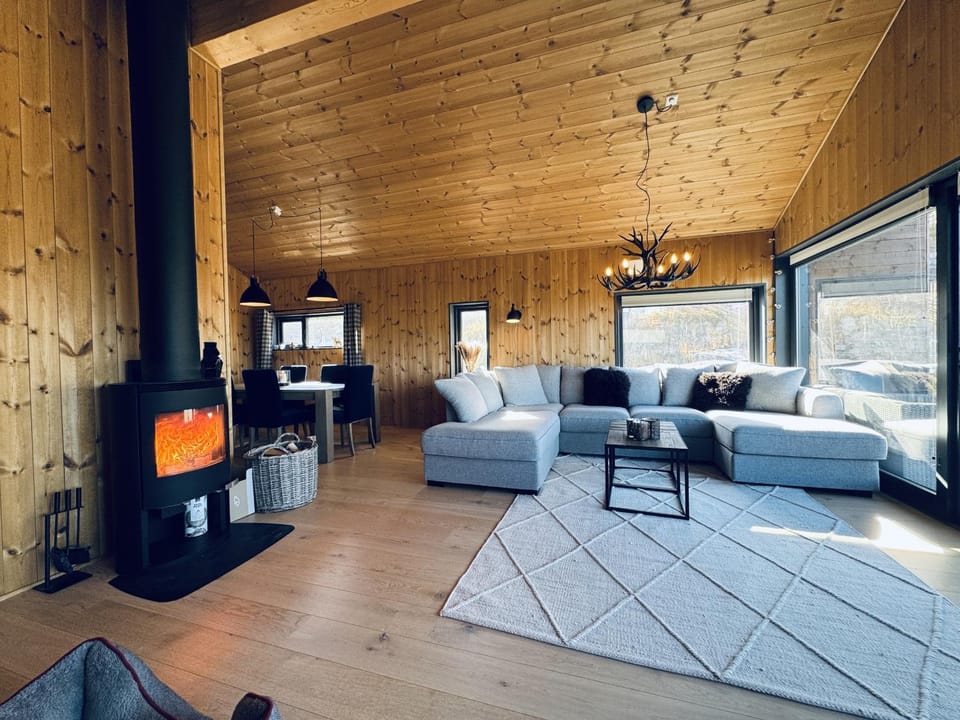 Living room, Seating area, fireplace