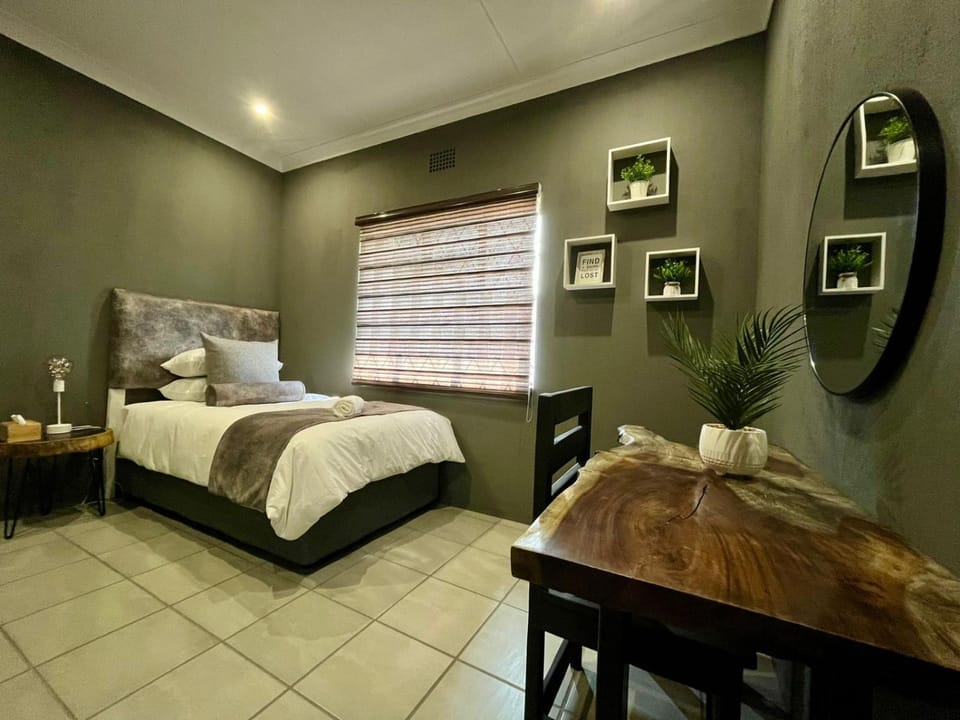OR Tambo Guest Retreat Unit 2 Apartment in Gauteng