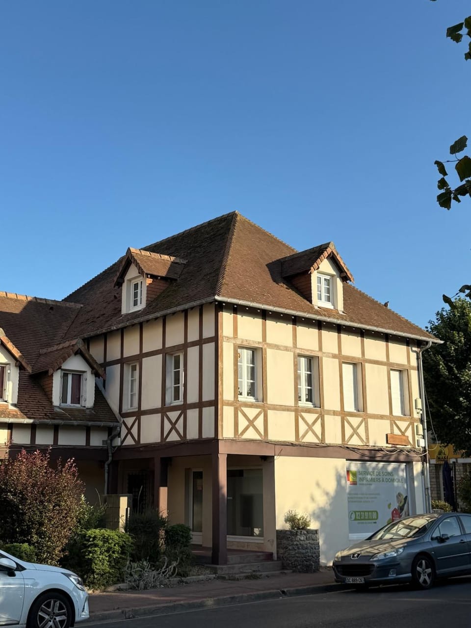 Property building, Parking