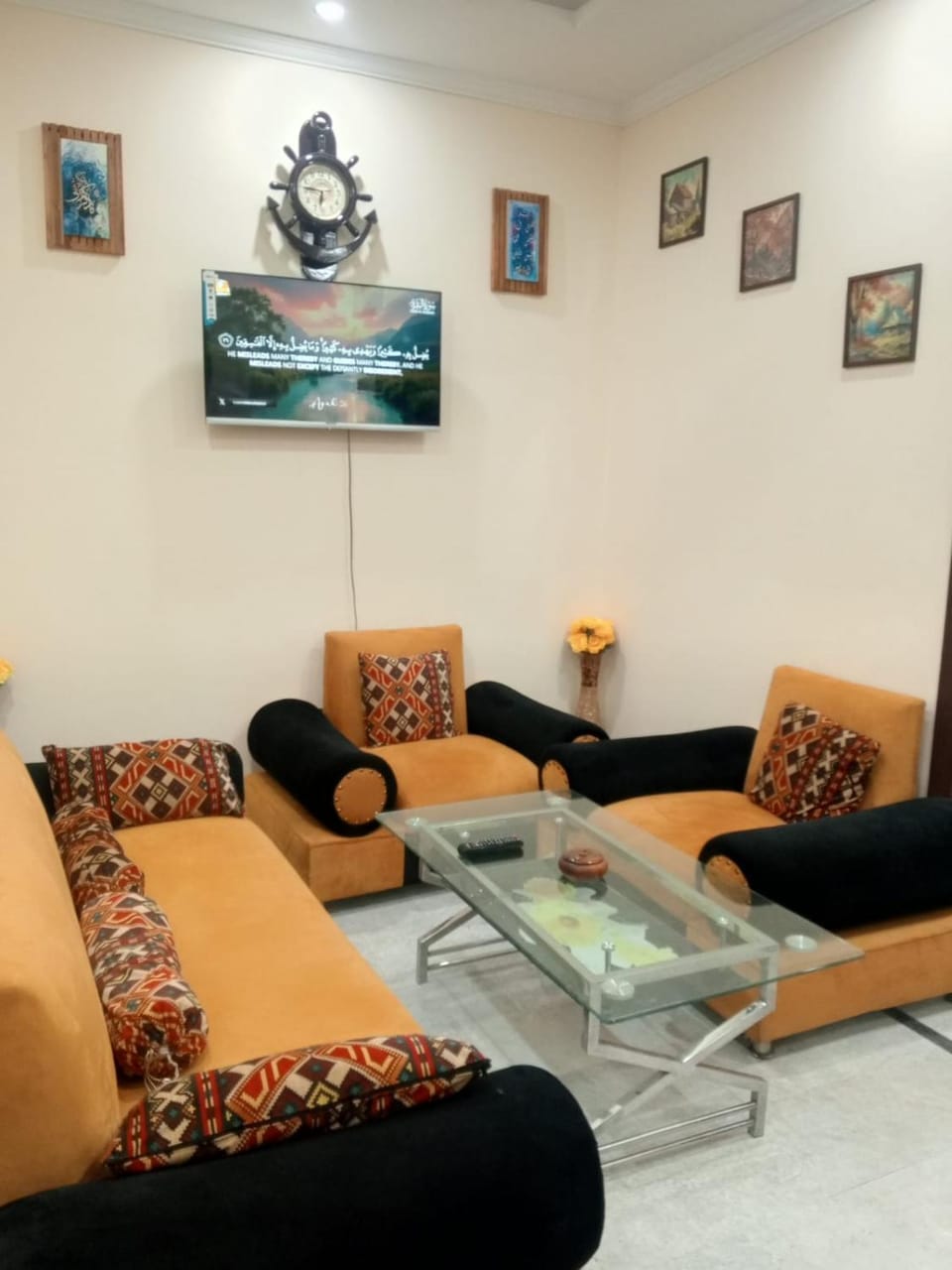 Communal lounge/ TV room, TV and multimedia