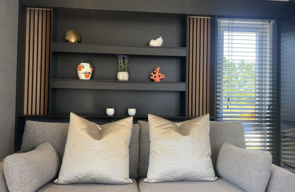 Communal lounge/ TV room, Living room