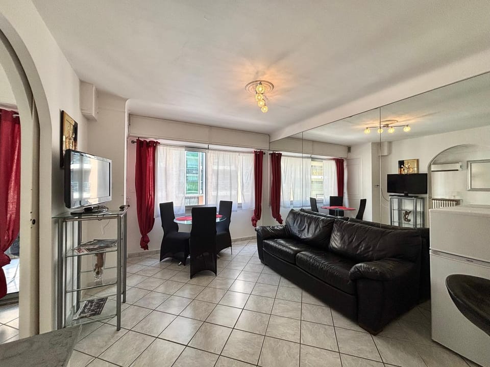 2 pieces 50 metres des plages Apartment in Cannes