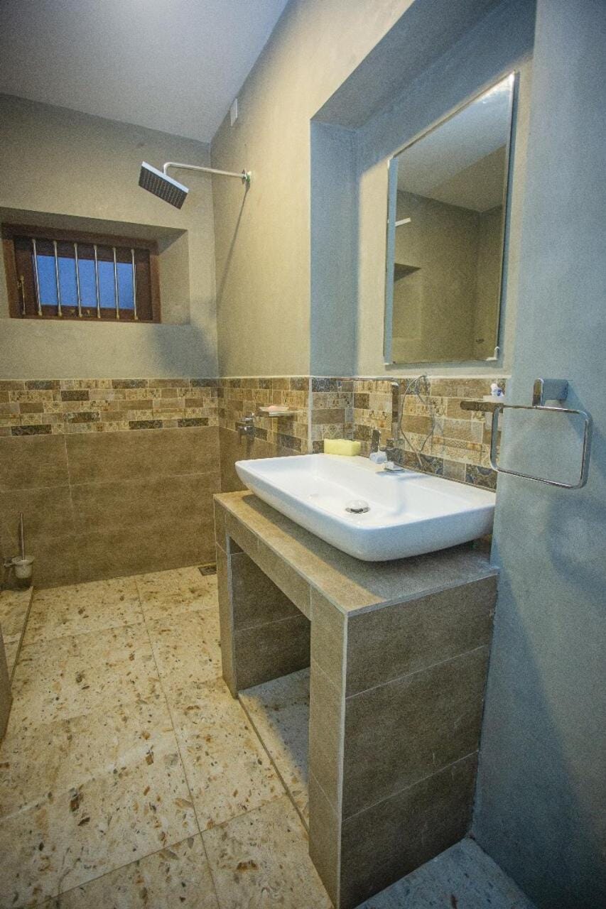 Deluxe Room-Villa Risithenmi Apartment in Ahangama
