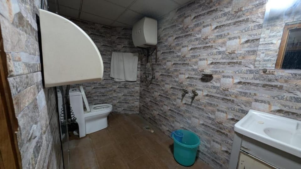 Luxury 2-Bed Penthouse For Rent Move In Today Bed and Breakfast in Islamabad Capital Territory