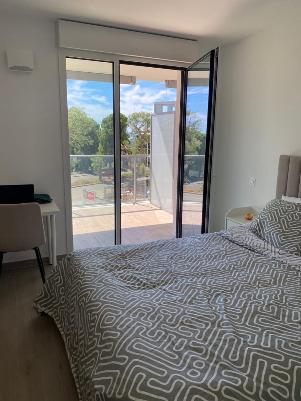 New flat with swimming pool on rooftop Apartment in Nice