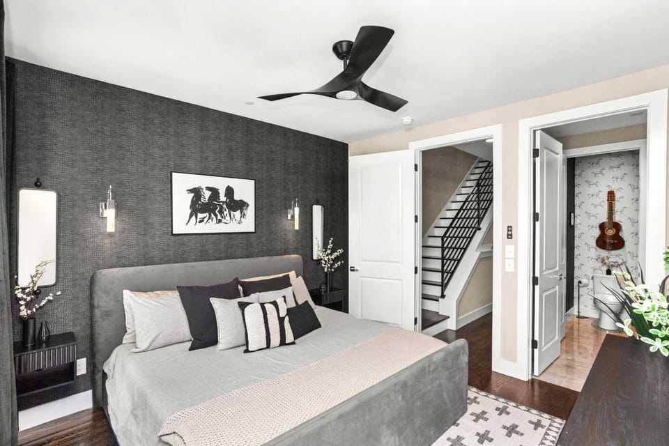 Fantastic Elegance Rooftop Views of Nashville House in Nashville