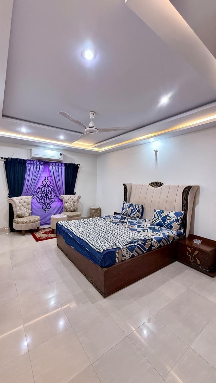 Pearl Signature Farm House House in Islamabad Capital Territory