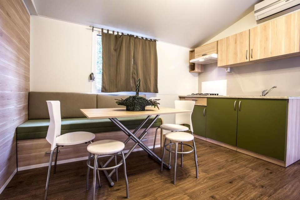 Camping Al Bosco Mobilehome Luxury für 5 Personen House in Grado