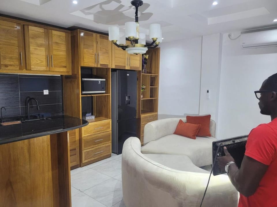 Joli studio Modern Bali Apartment in Douala
