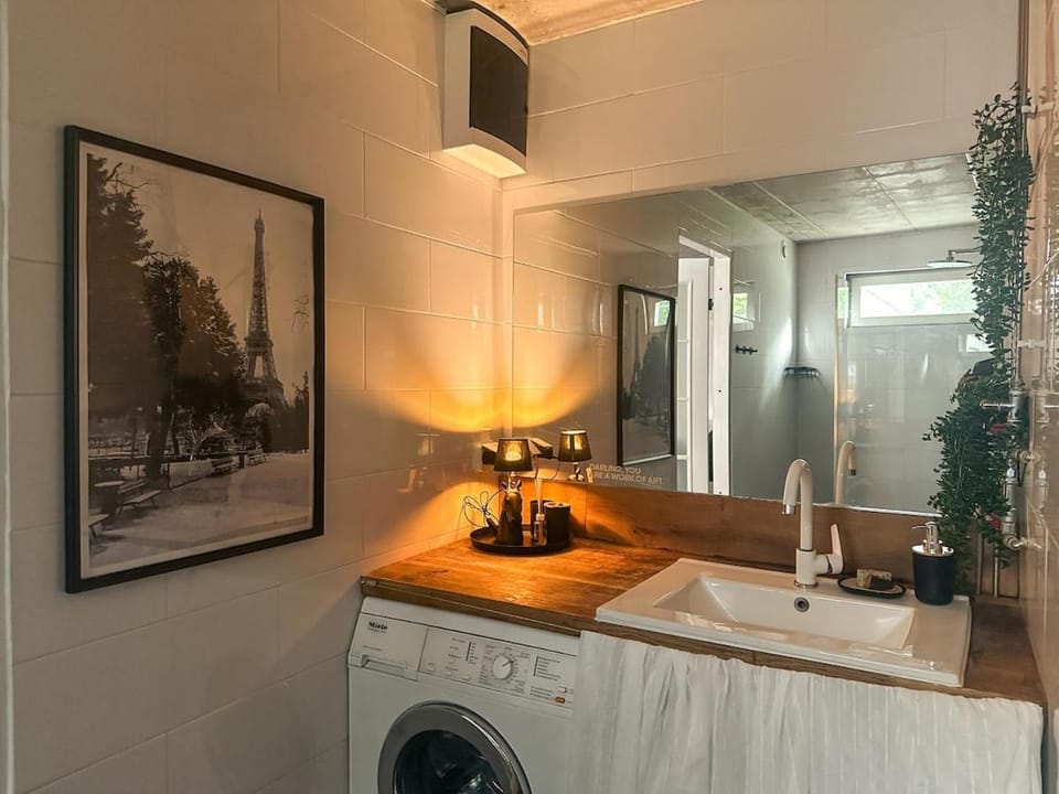 Timuti Art Guesthouse House in Tallinn