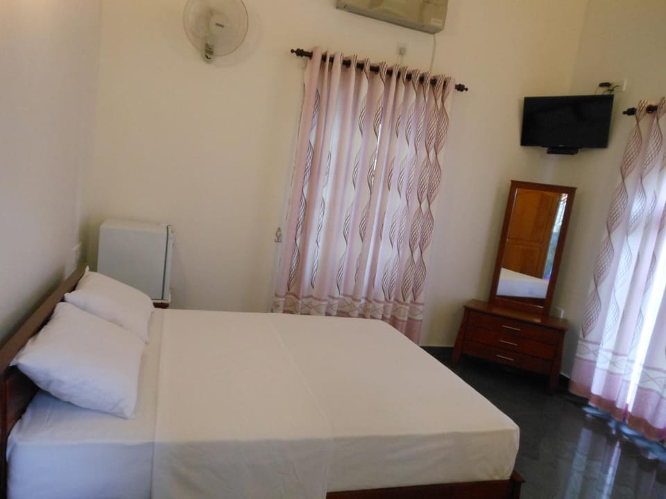 Day, Photo of the whole room