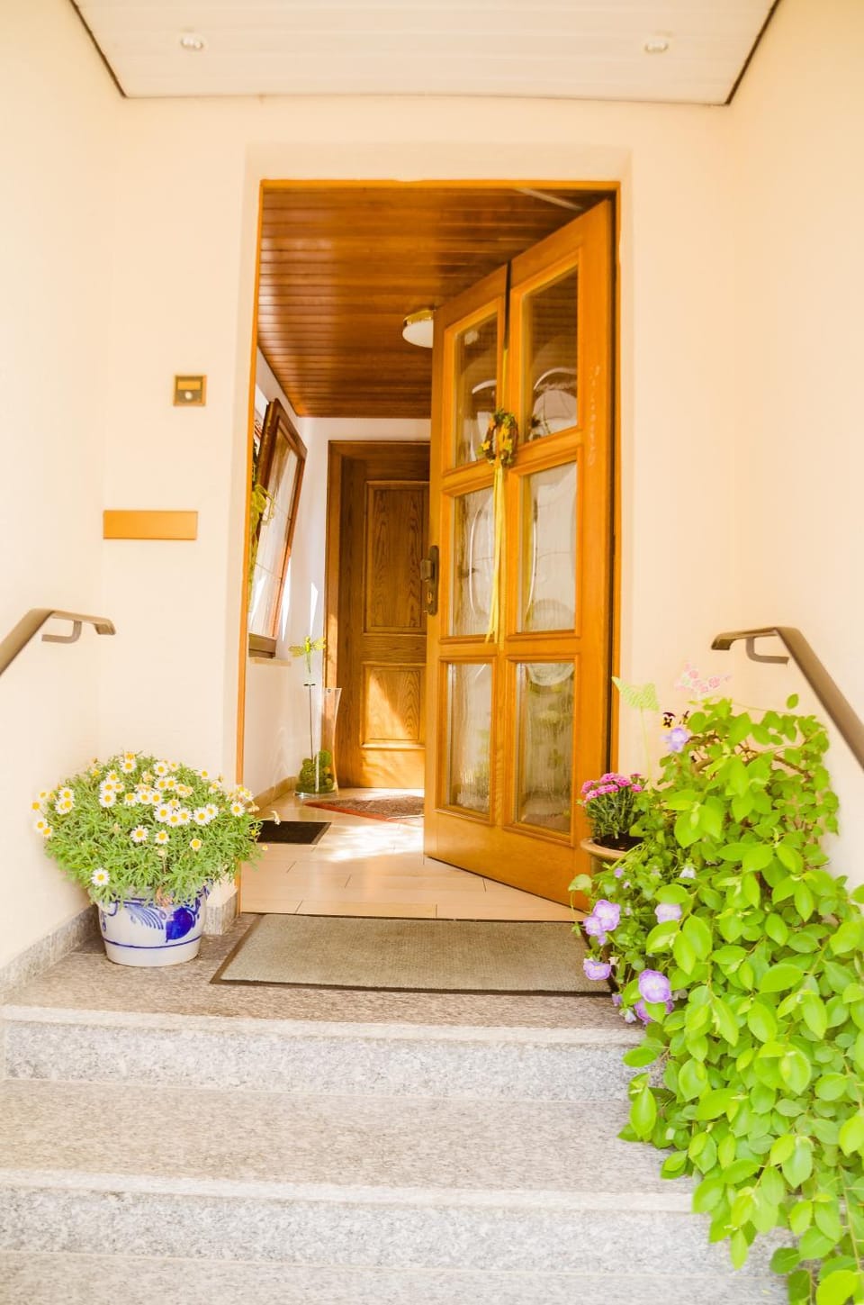 Property building, Facade/entrance