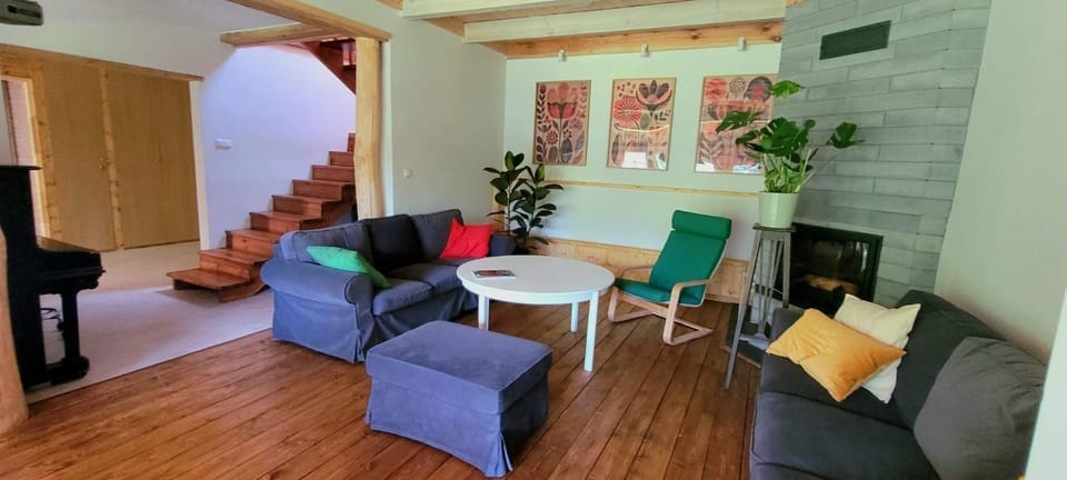 Communal lounge/ TV room, Living room