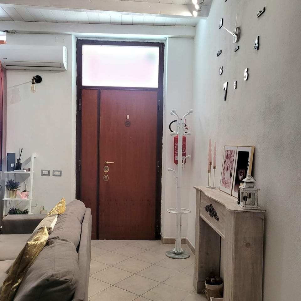 Living room, Seating area, air conditioner