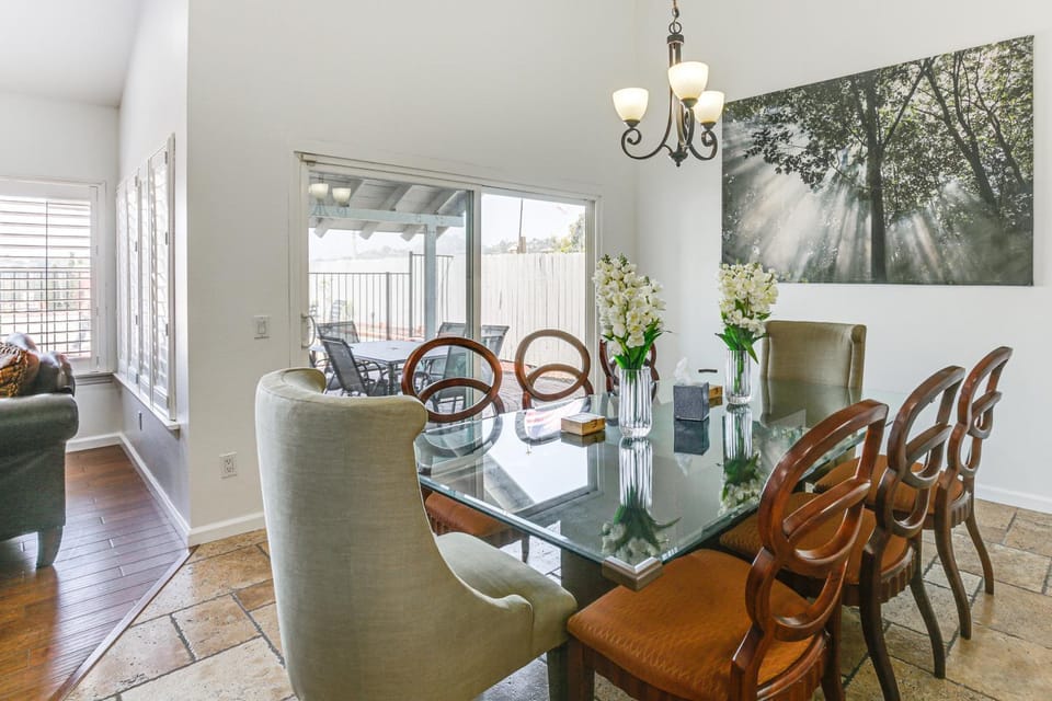 Spacious Getaway with Pool and Spa in La Mesa! House in Casa De Oro-Mount