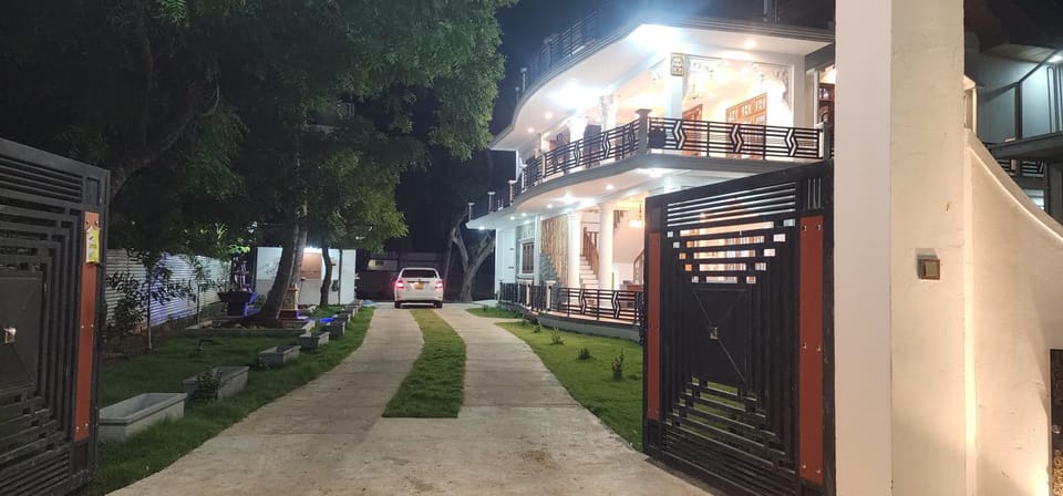 RS Mahal Bed and Breakfast in Sri Lanka