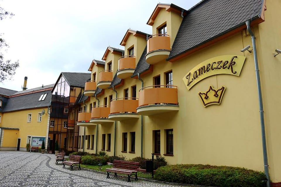 Property building, Day