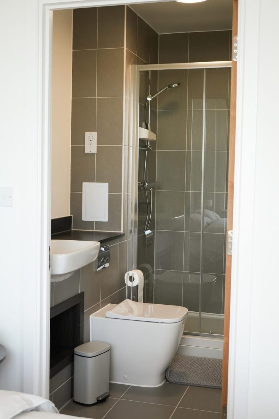 Shower, Toilet, Bathroom