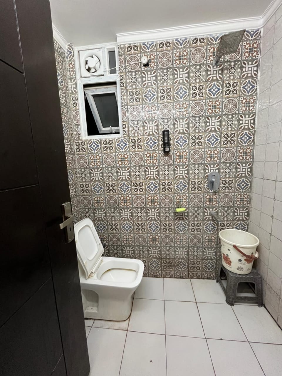 Wine wood Apartment in Dehradun