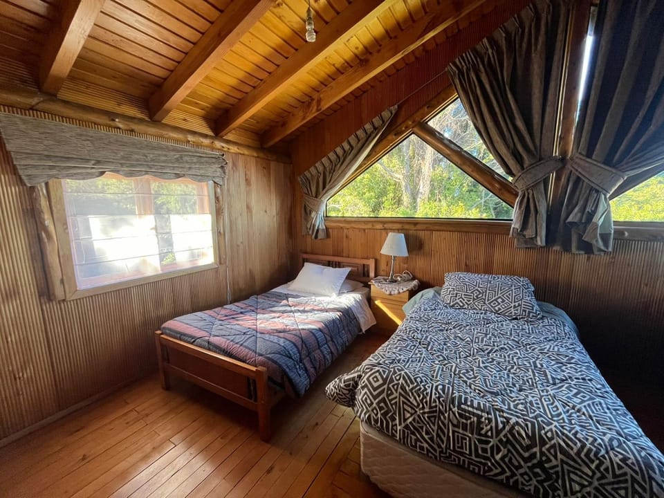Casona Frente al mar Caicaen House in Los Lagos, Chile