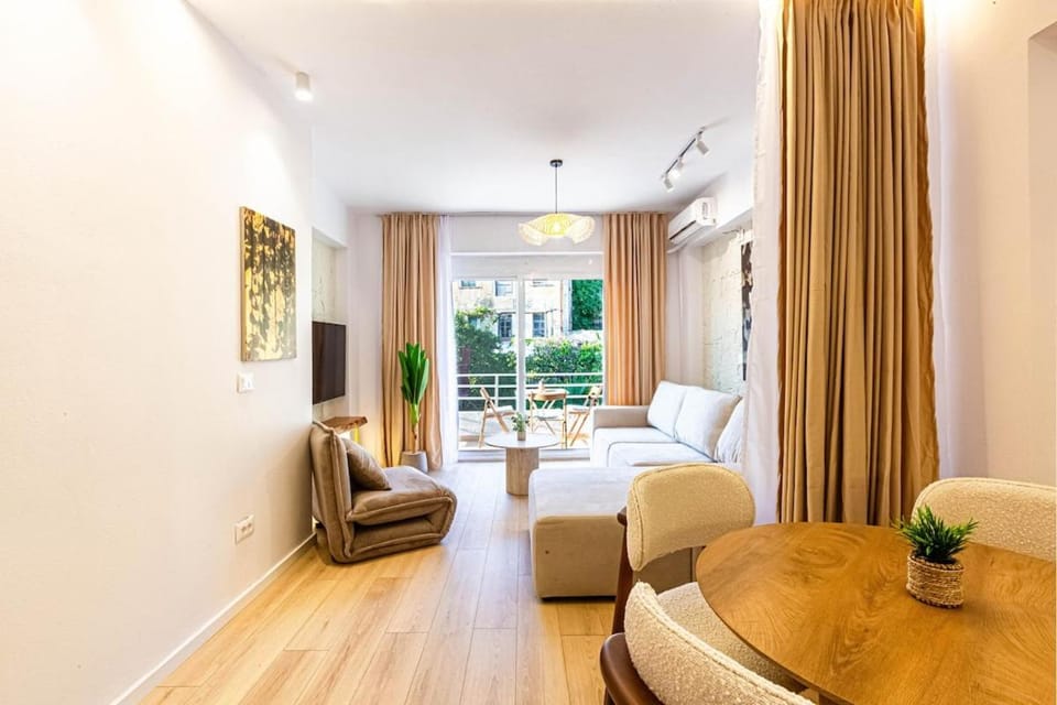 Dhermi's Icon Big 1BR Ap 14 Apartment in Dhërmi