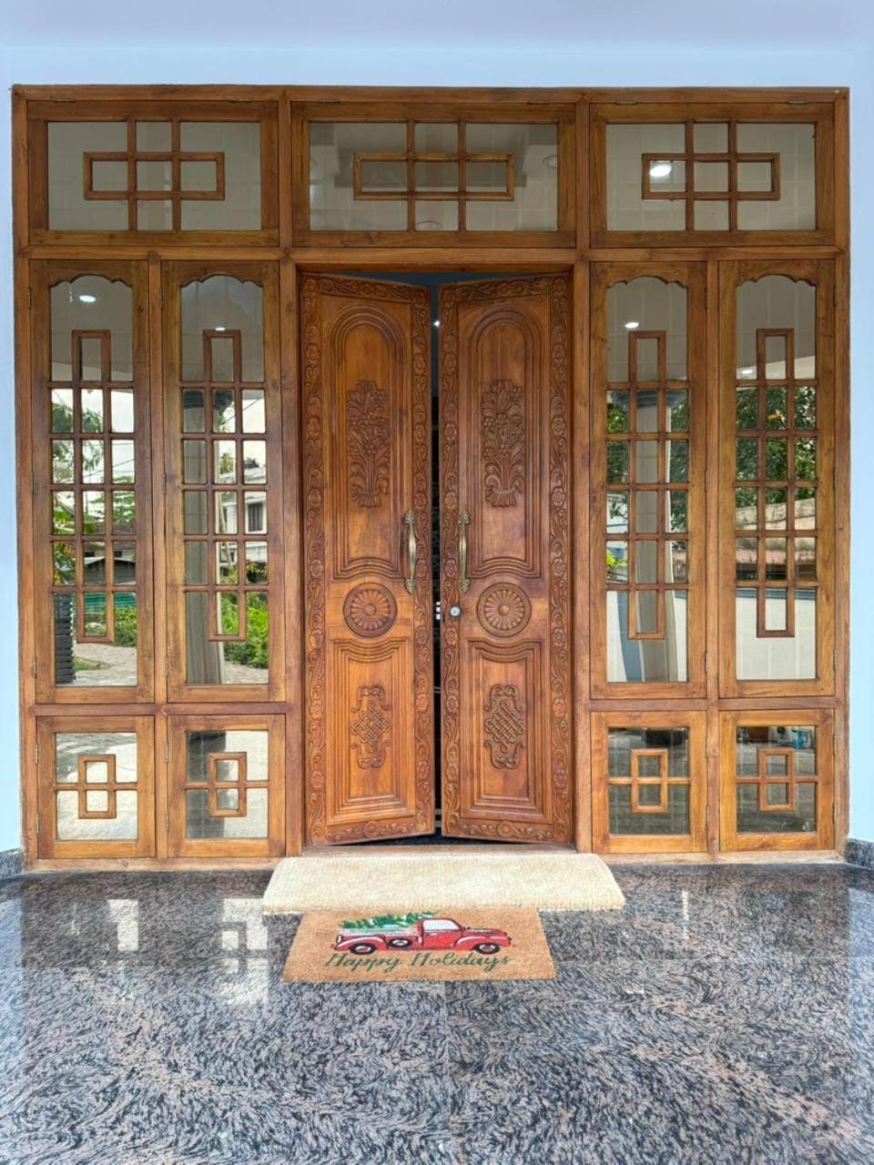 Facade/entrance