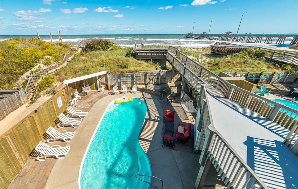 K1025 Dune Diamond - OCEANFRONT! Elevator, Heated Pool, Pets OK! House in Nags Head