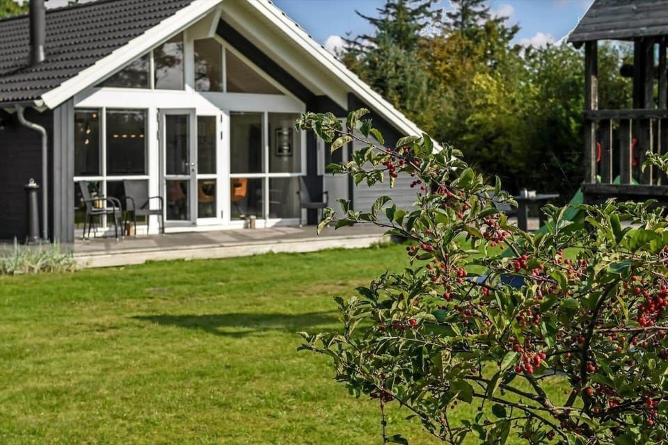 BV300-Blavand-Staehrsvej-3 House in Blåvand