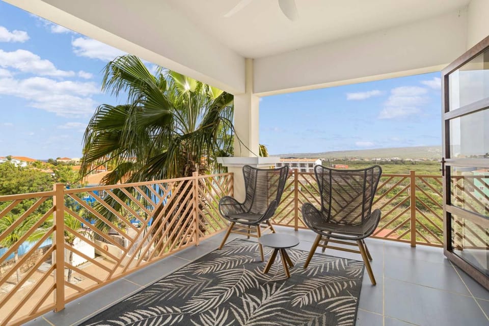 Bon Bida Papagayo with a breezy outdoor terrace perfectly set on the trade winds Apartment in Venezuela