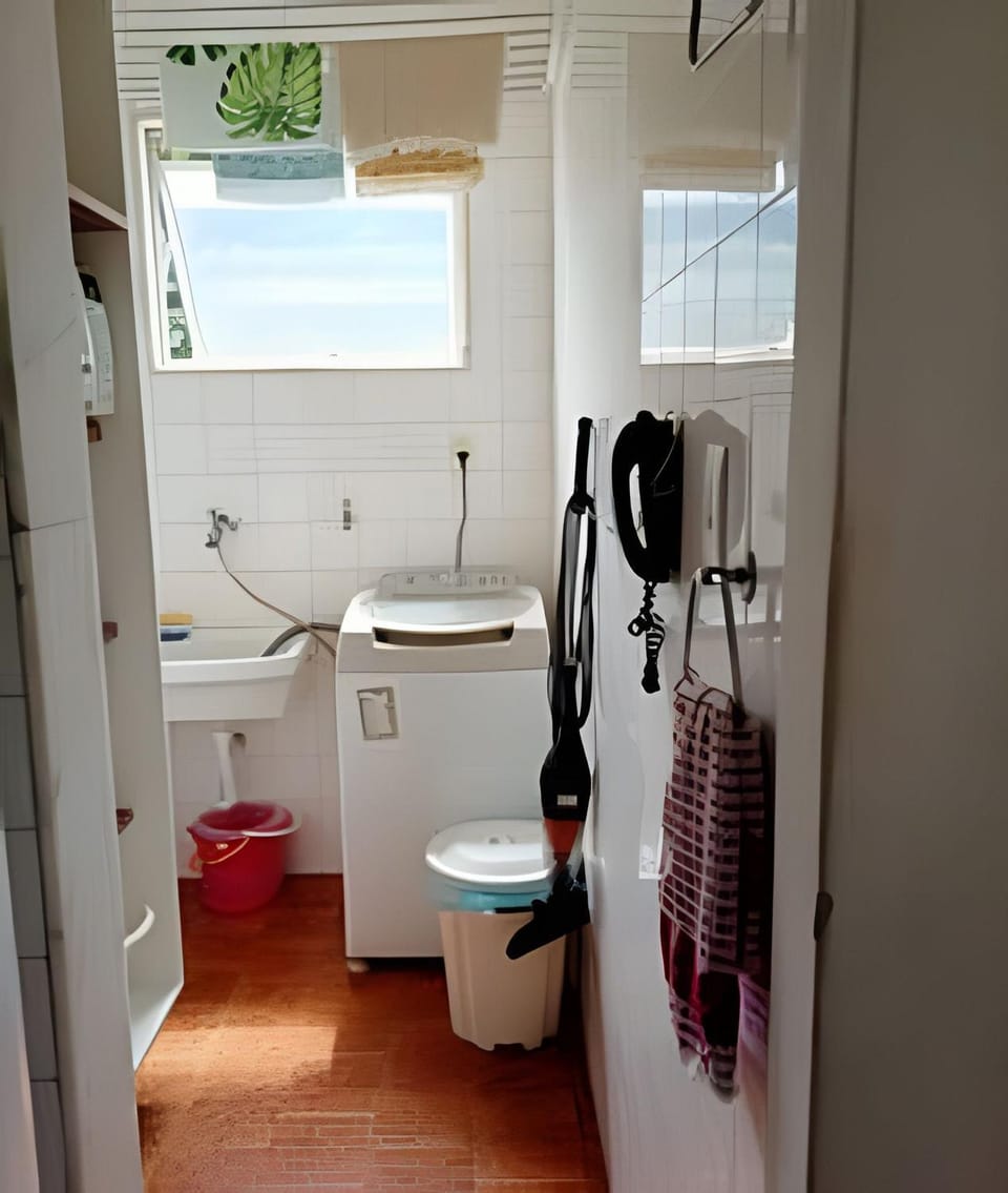 100m do Porto da Barra! Apto 1/4 Apartment in Salvador
