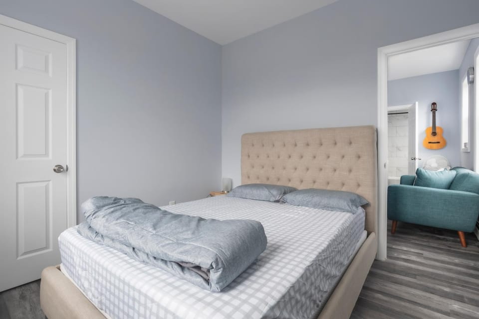 Two BR near Metlife with Laundry & Parking Apartment in Garfield