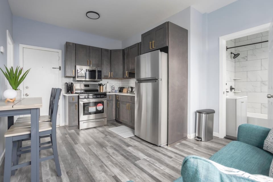 Two BR near Metlife with Laundry & Parking Apartment in Garfield