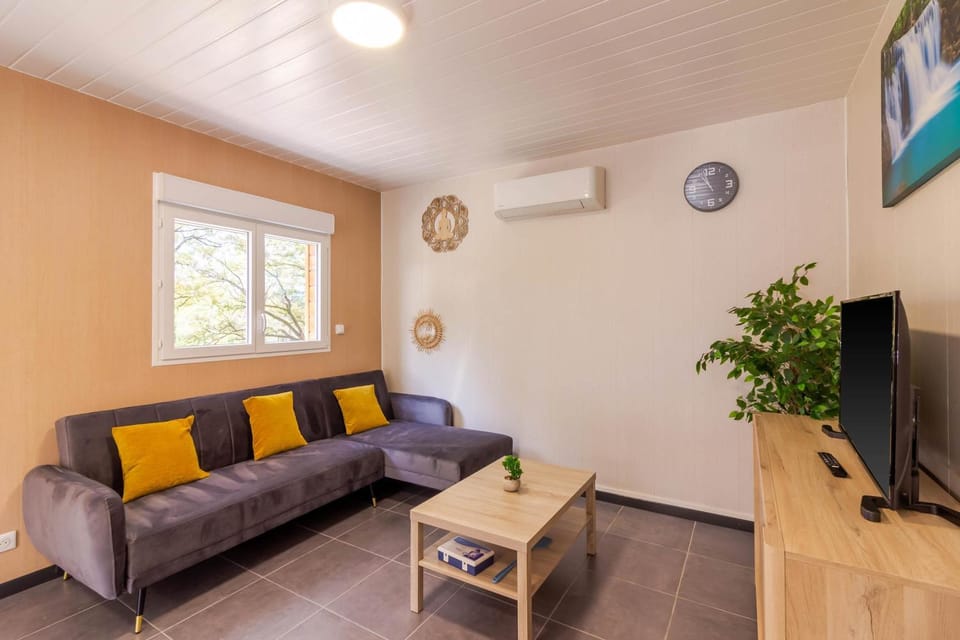 Property building, Living room