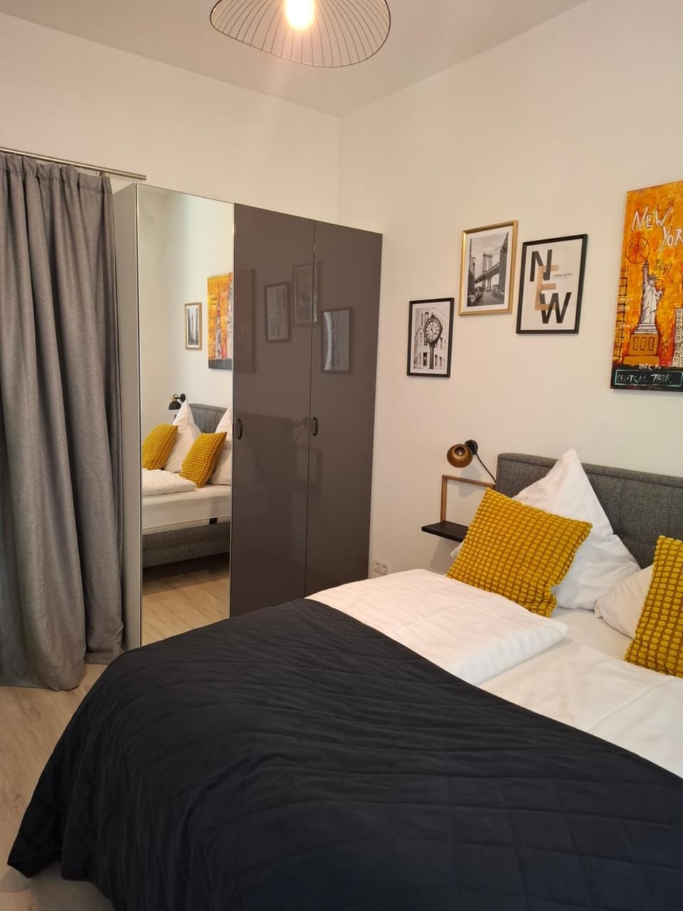 Bed, Photo of the whole room, Bedroom, wardrobe