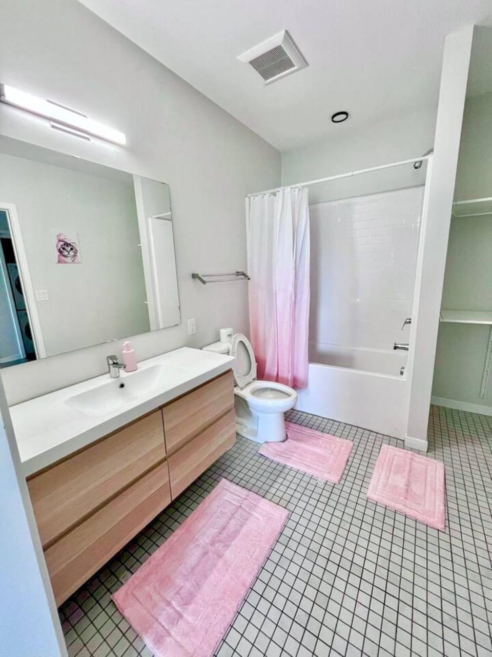 Shower, Toilet, Bathroom, Bath