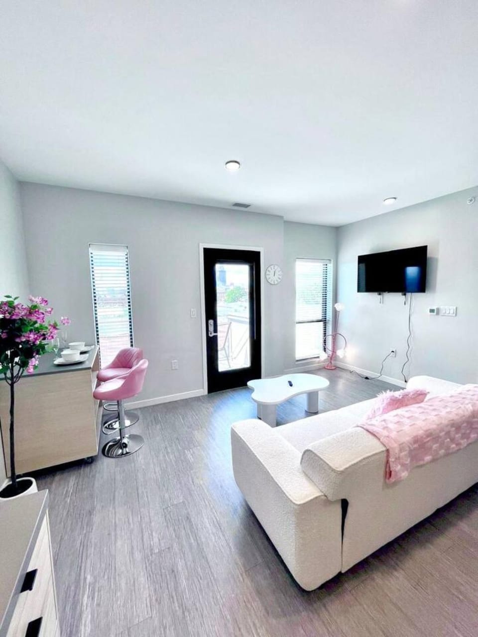 TV and multimedia, Living room, Seating area