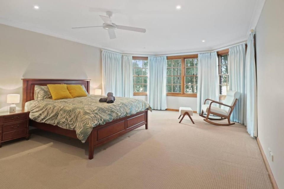 Bed, Bedroom