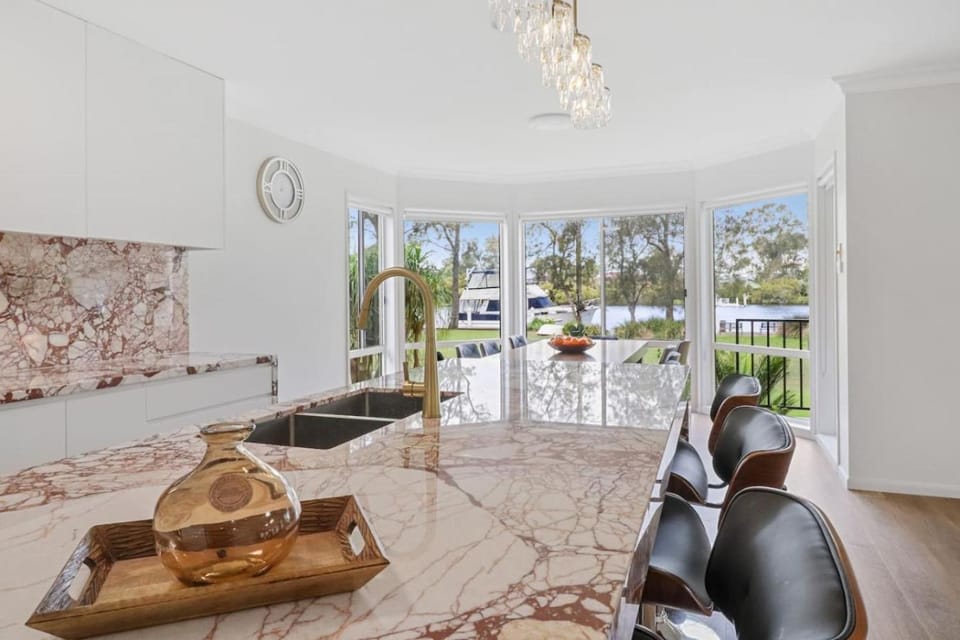 Dining area, River view, kitchen
