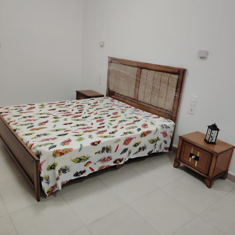 New spacious equipped 3room apartment with garage Apartment in Algeria