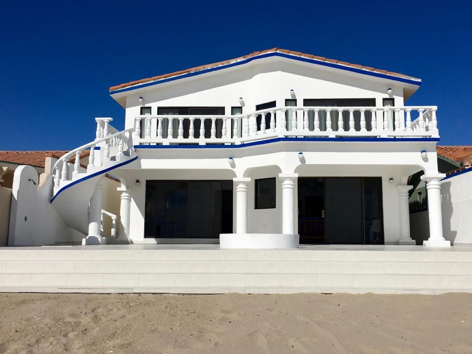 Property building, Day