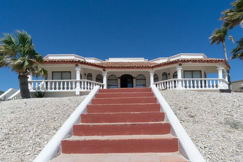 Property building, Day