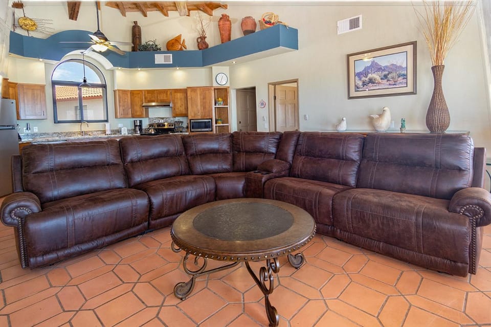 Living room, Seating area