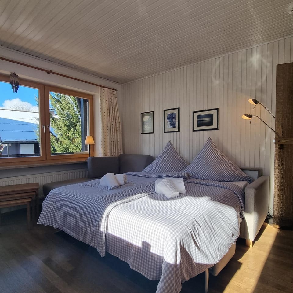 Bed, Photo of the whole room