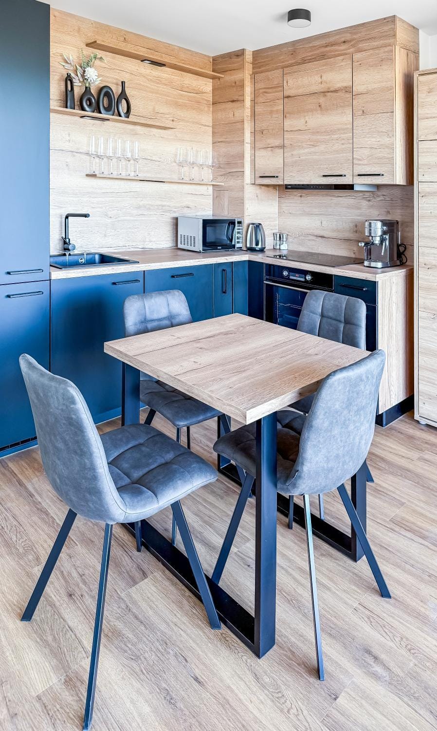 Apartmán s krásným výhledem na jezera a Pálavu Apartment in South Moravian Region