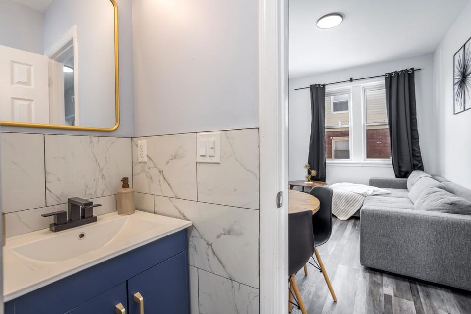 Bathroom, Living room