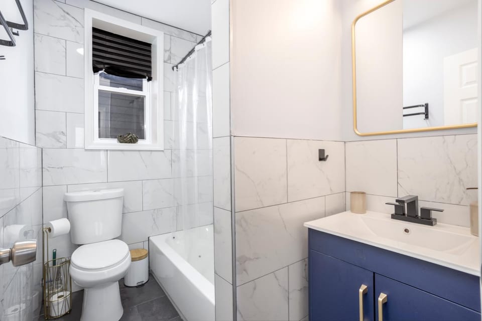 Toilet, Bathroom