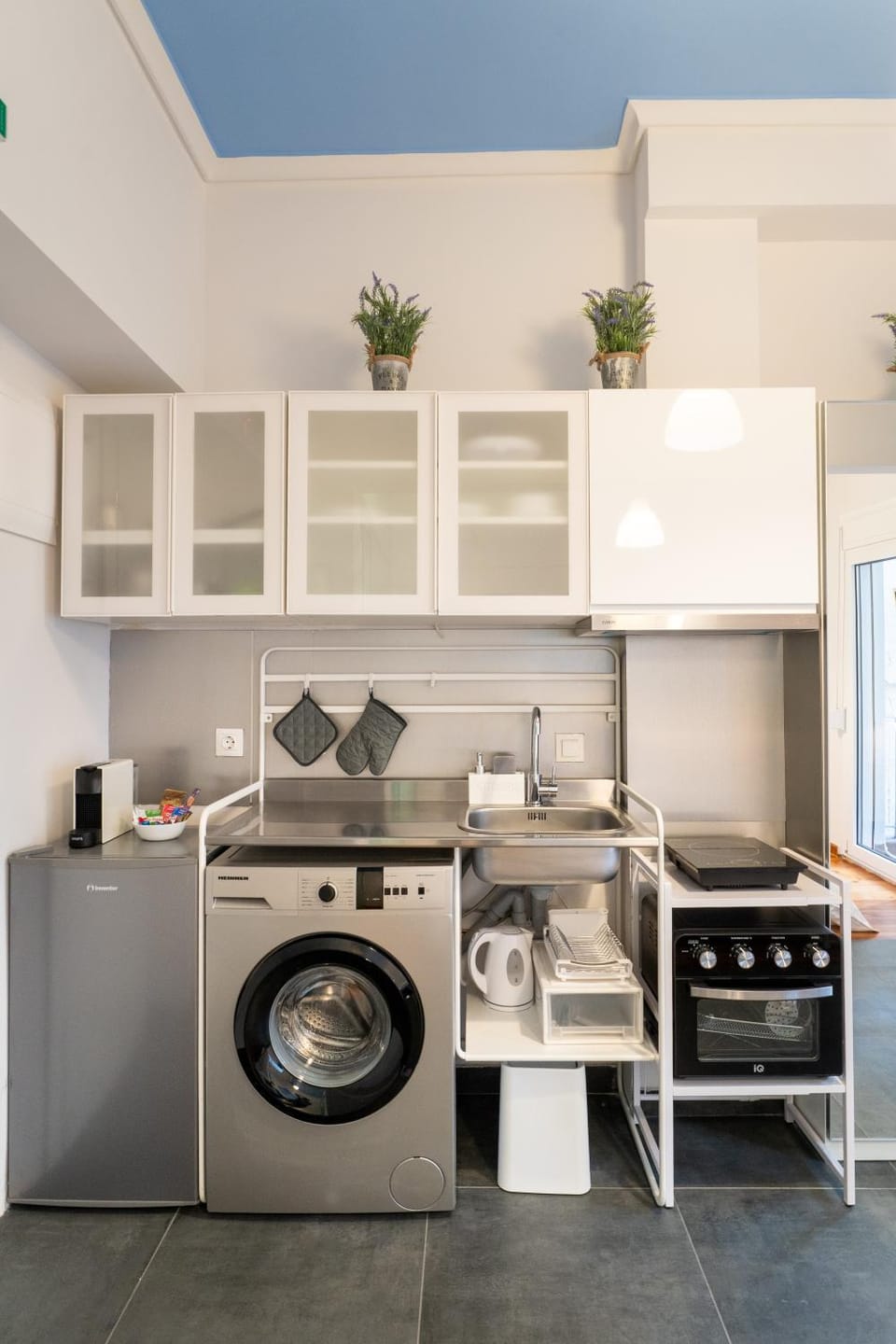 Coffee/tea facilities, Kitchen or kitchenette, oven, stove, washing machine, kitchen, kitchen